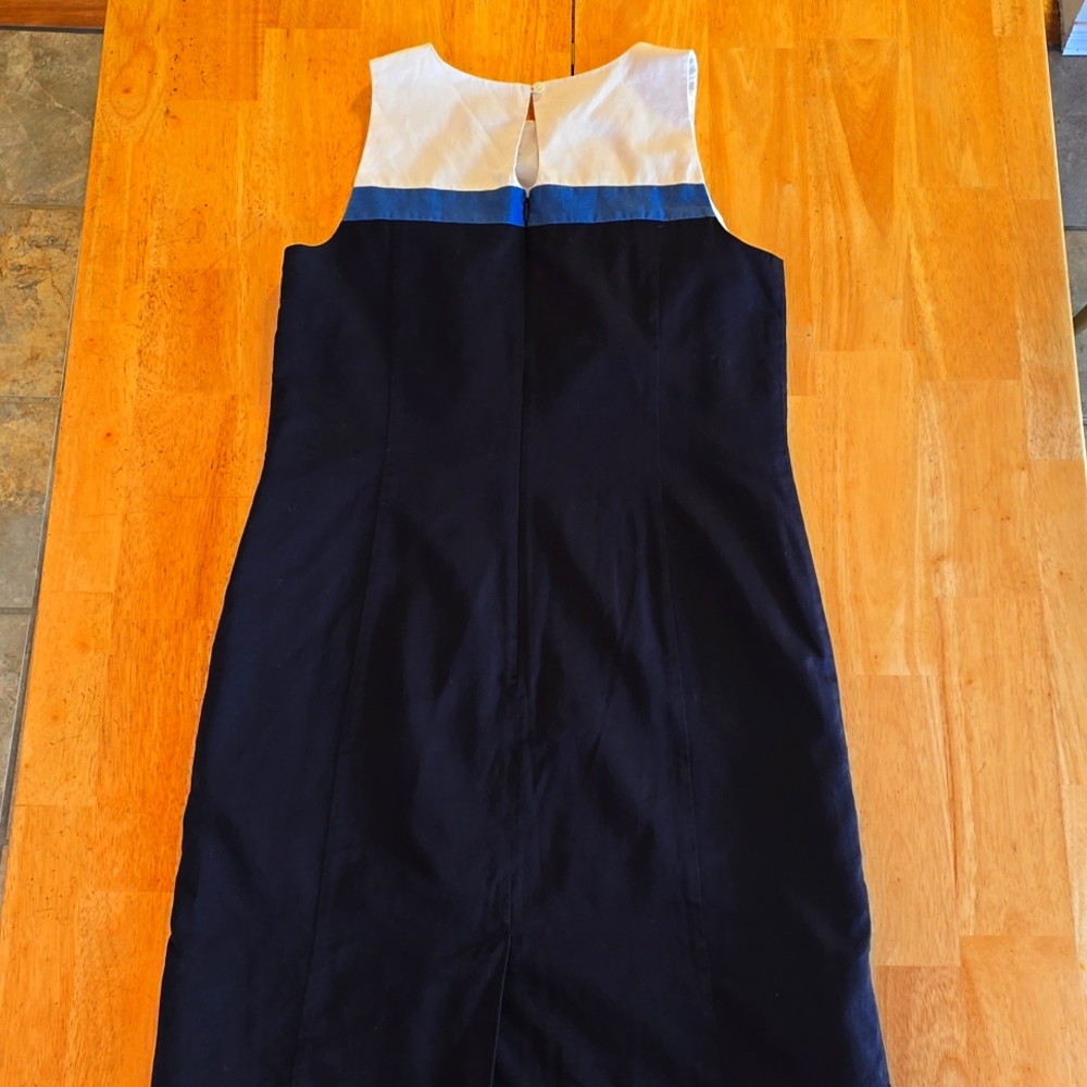 Perfect Little Office Dress - Picture 2 of 2